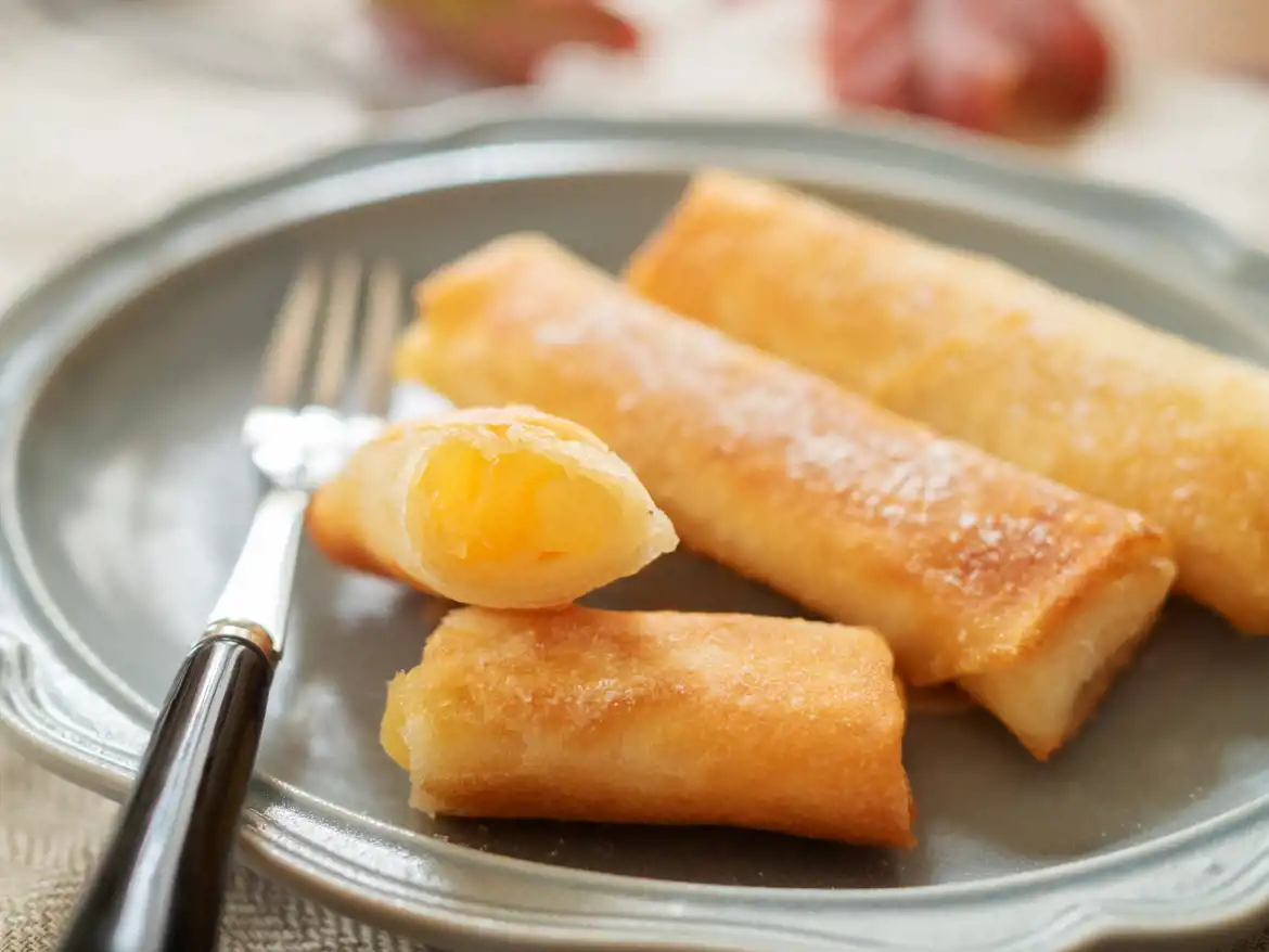 Air Fryer Apple Pie Egg Rolls