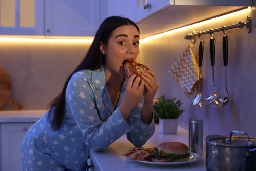 Avoid Late Night Eating on SIBO diet